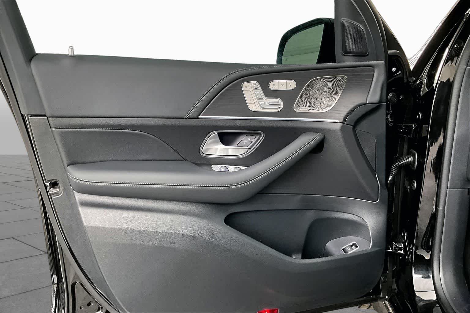 New 2026 Obsidian Black Metallic Mercedes-Benz AMG® GLE 53 4MATIC+ SUV image 15