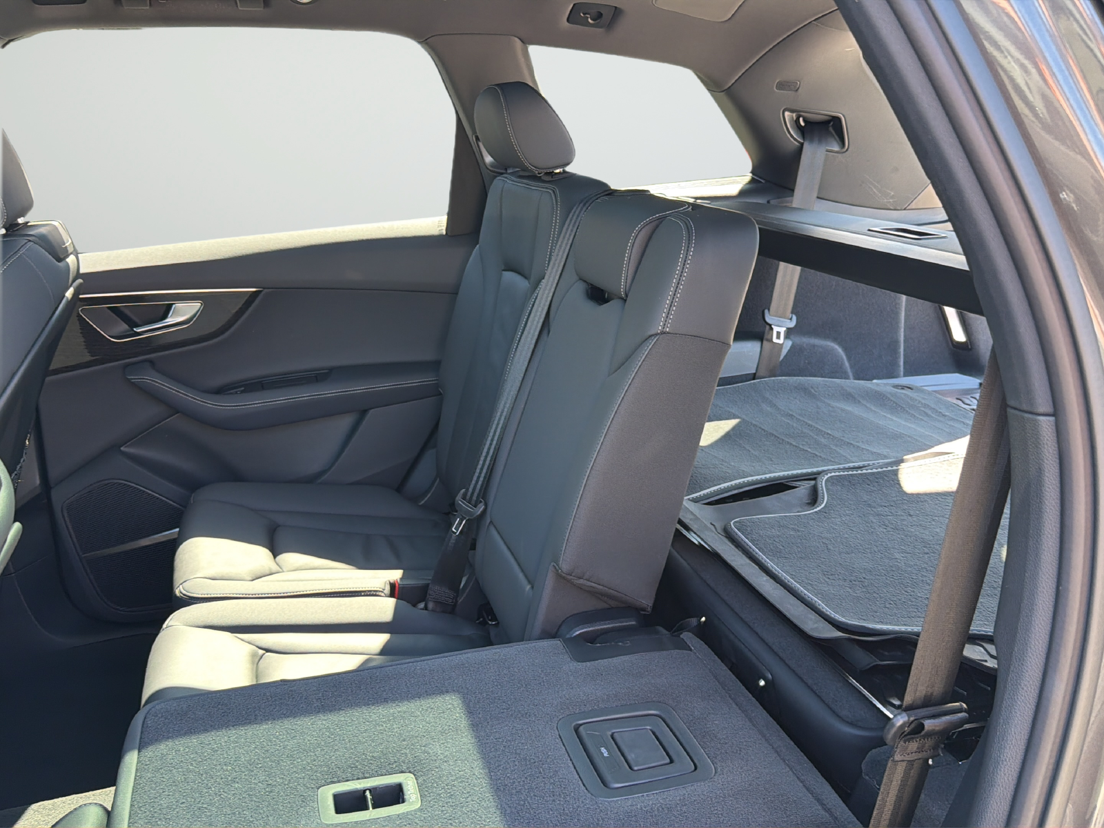 Used 2025 Samurai Gray Metallic Audi 45 Premium Plus image 35