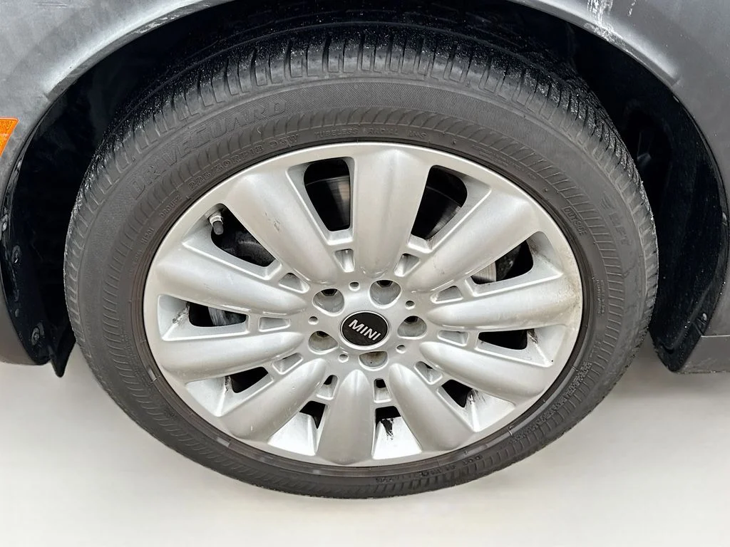 Used 2019 Black MINI Signature image 41
