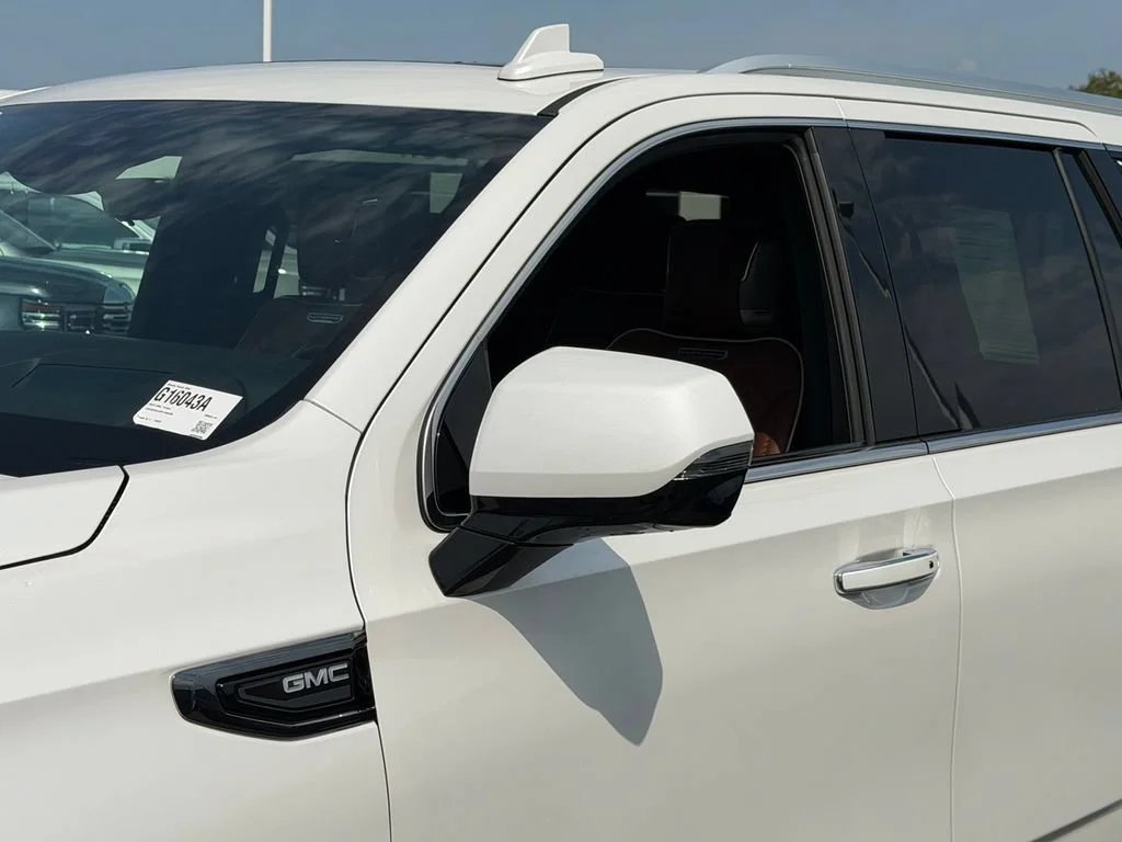 2023 GMC Yukon Denali Ultimate - Photo 27