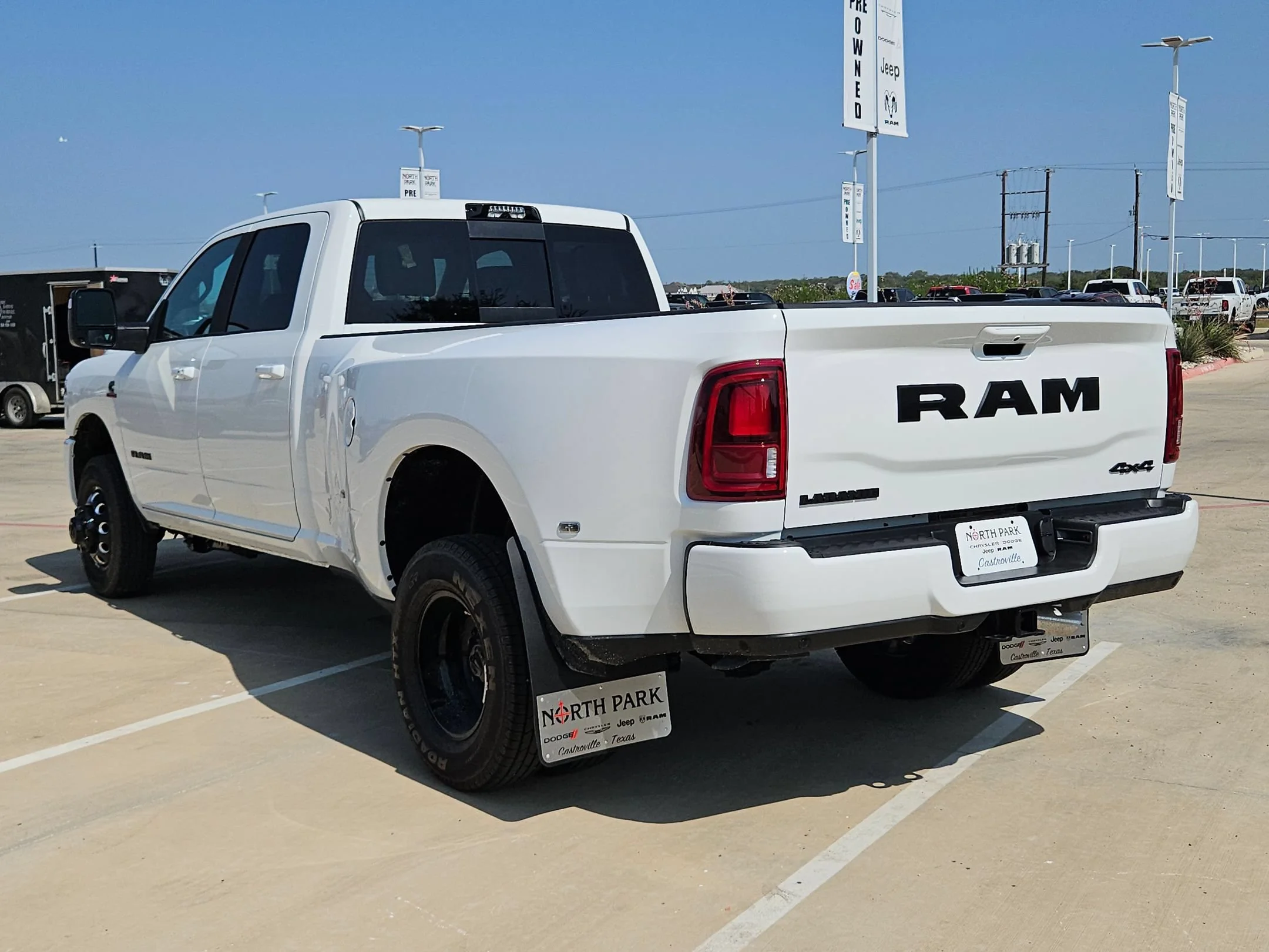 New 2026 Bright White Clear-Coat Exterior Paint RAM Laramie image 5