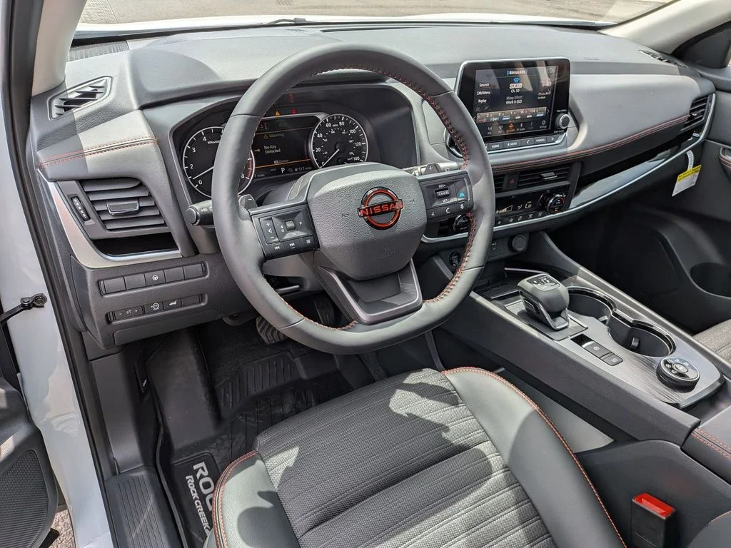 New 2026 Everest White Pearl TriCoat Nissan Rock Creek® image 10