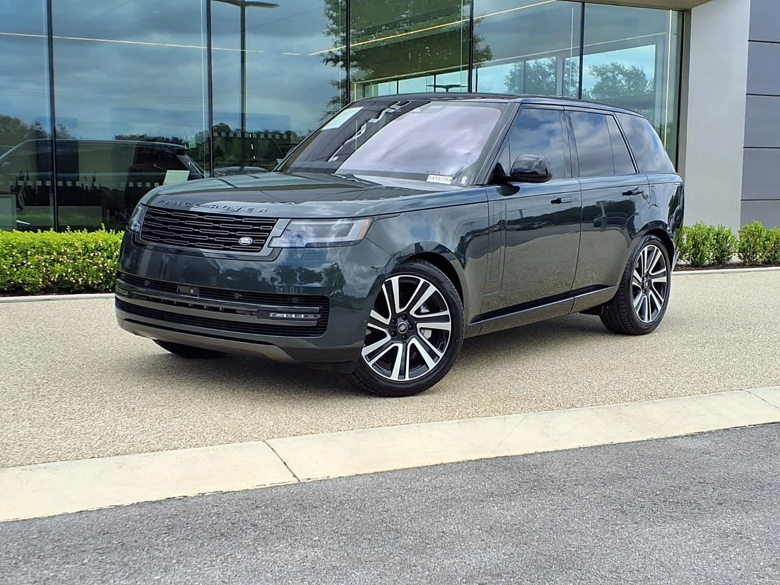 2023 Land Rover Range Rover SE