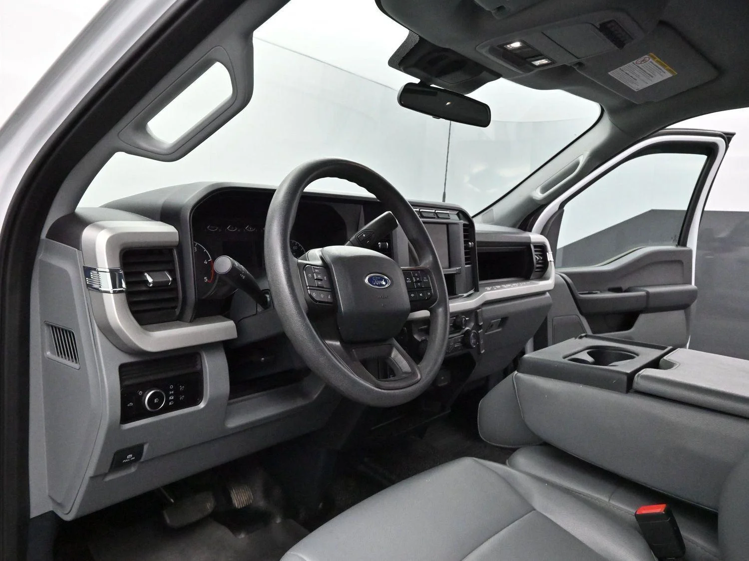 Used 2023 Oxford White Ford XL image 14