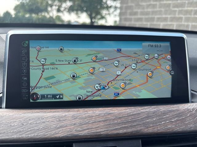 Used 2017 White BMW xDrive28i image 25