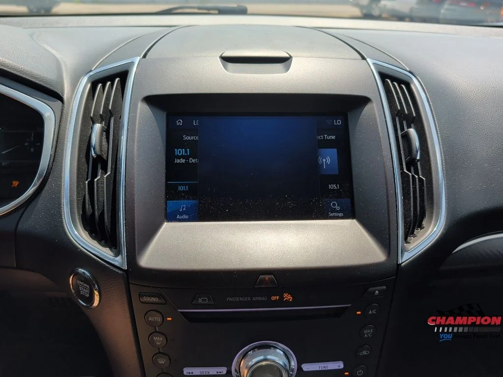 Used 2019  Ford ST image 22