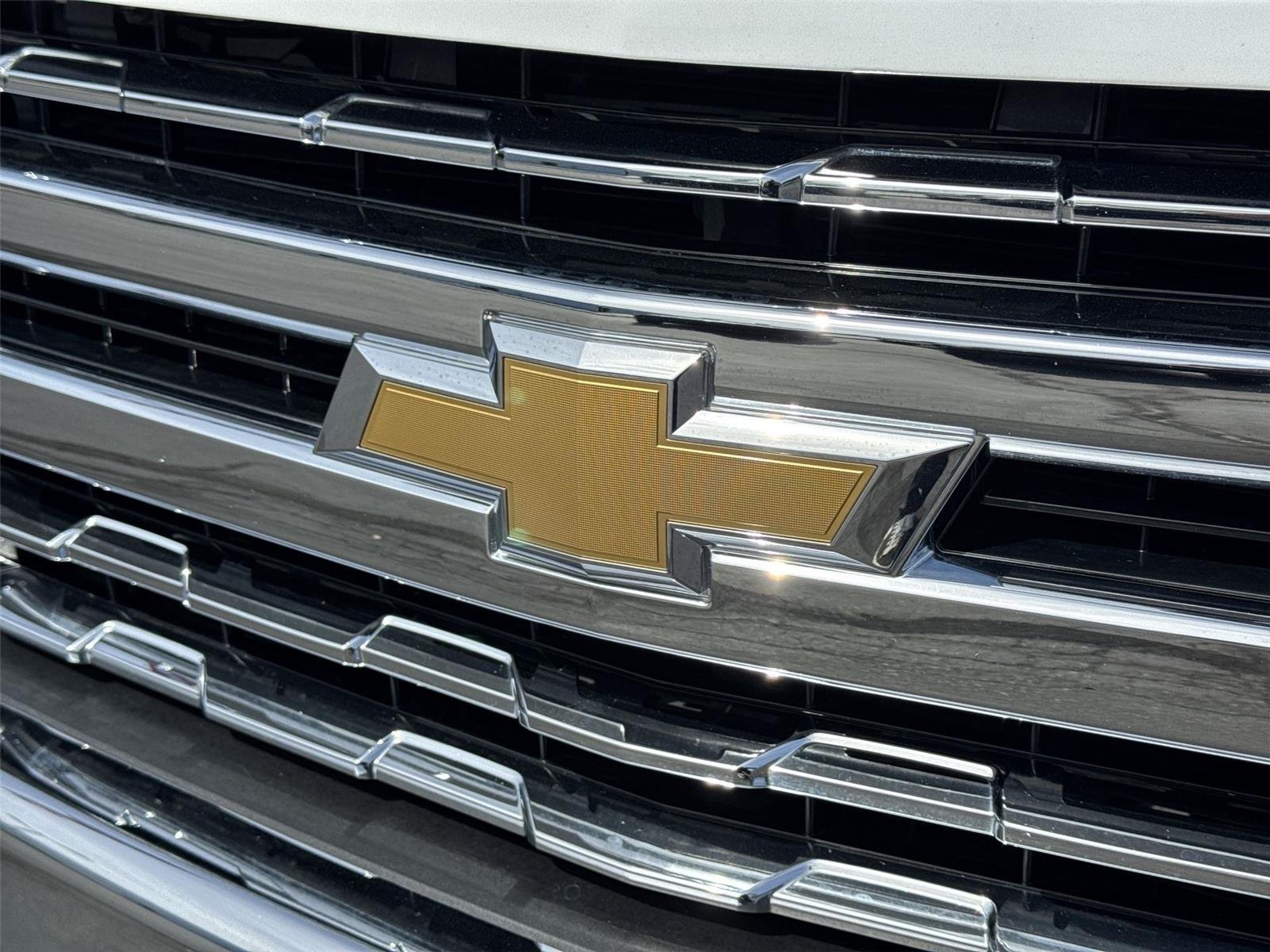 Certified Used 2021 SUMMIT WHITE Chevrolet LTZ image 38