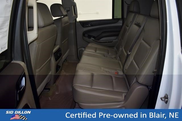 2019 Chevrolet Suburban LT - Photo 10