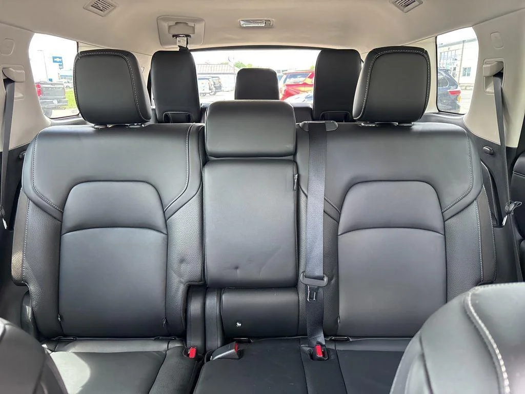 Used 2024 Super Black Nissan SL image 26