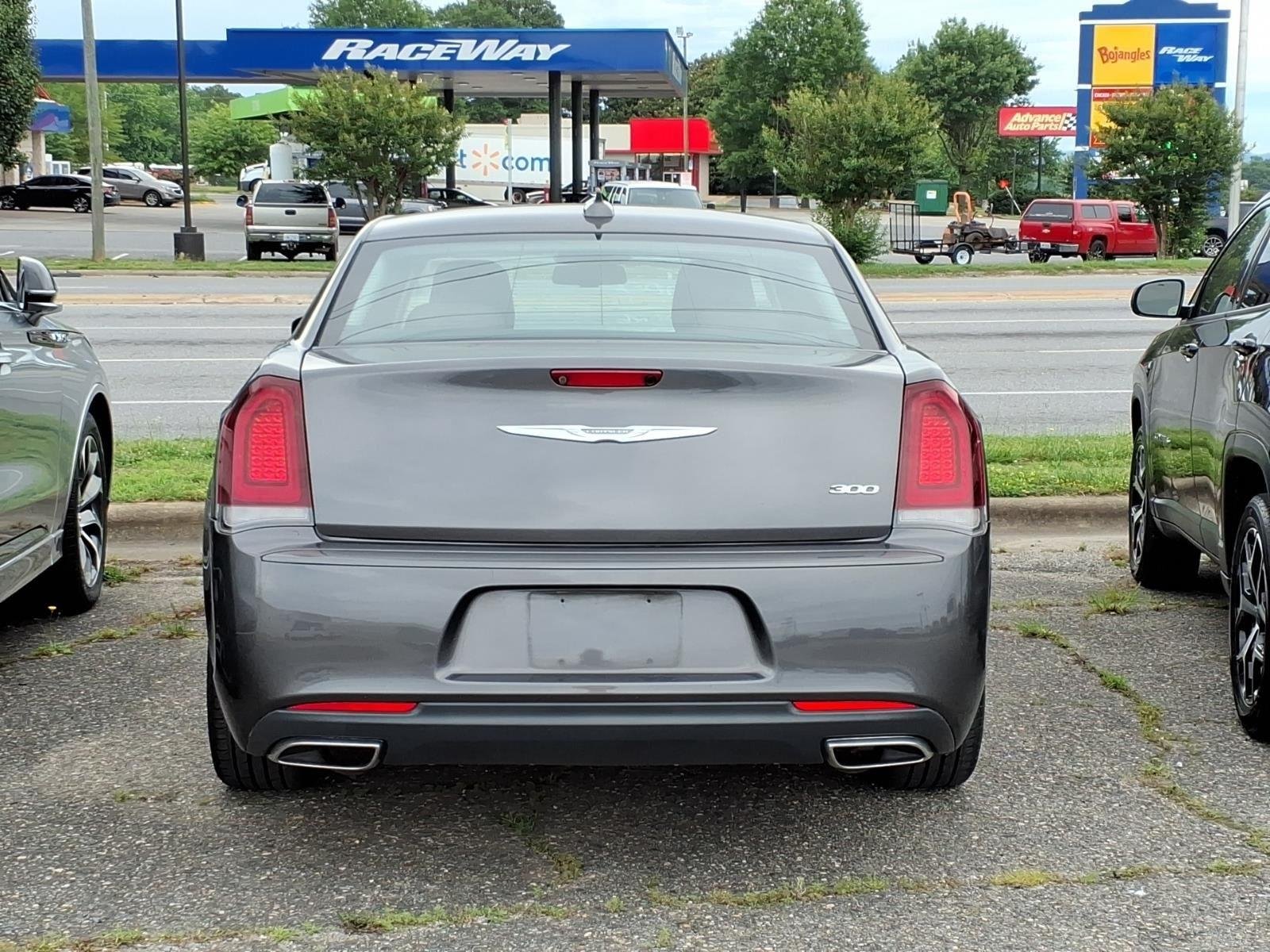 Used 2019 Gray Chrysler Touring image 5