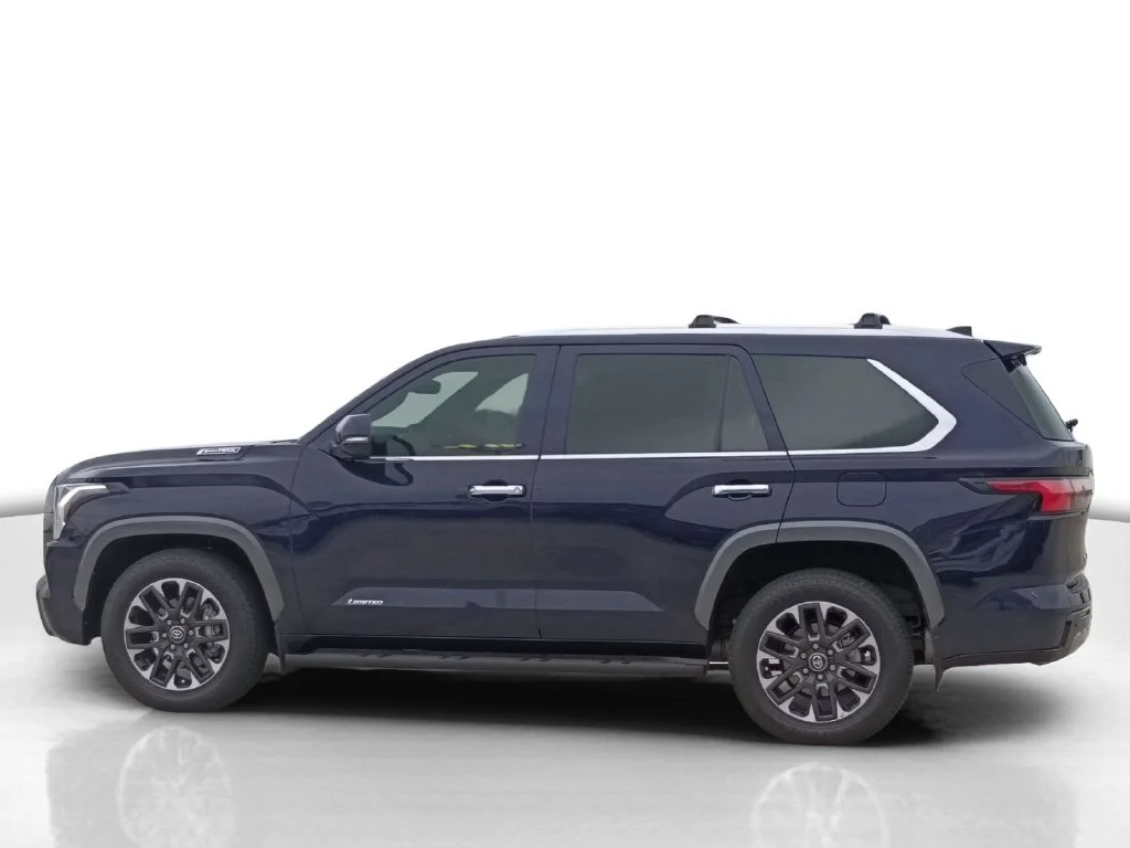 Used 2025 Blue Toyota SR5 image 8