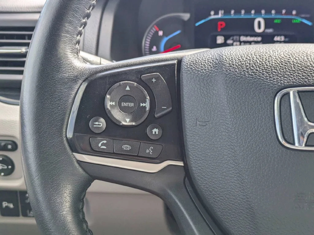 Used 2021  Honda Touring image 28
