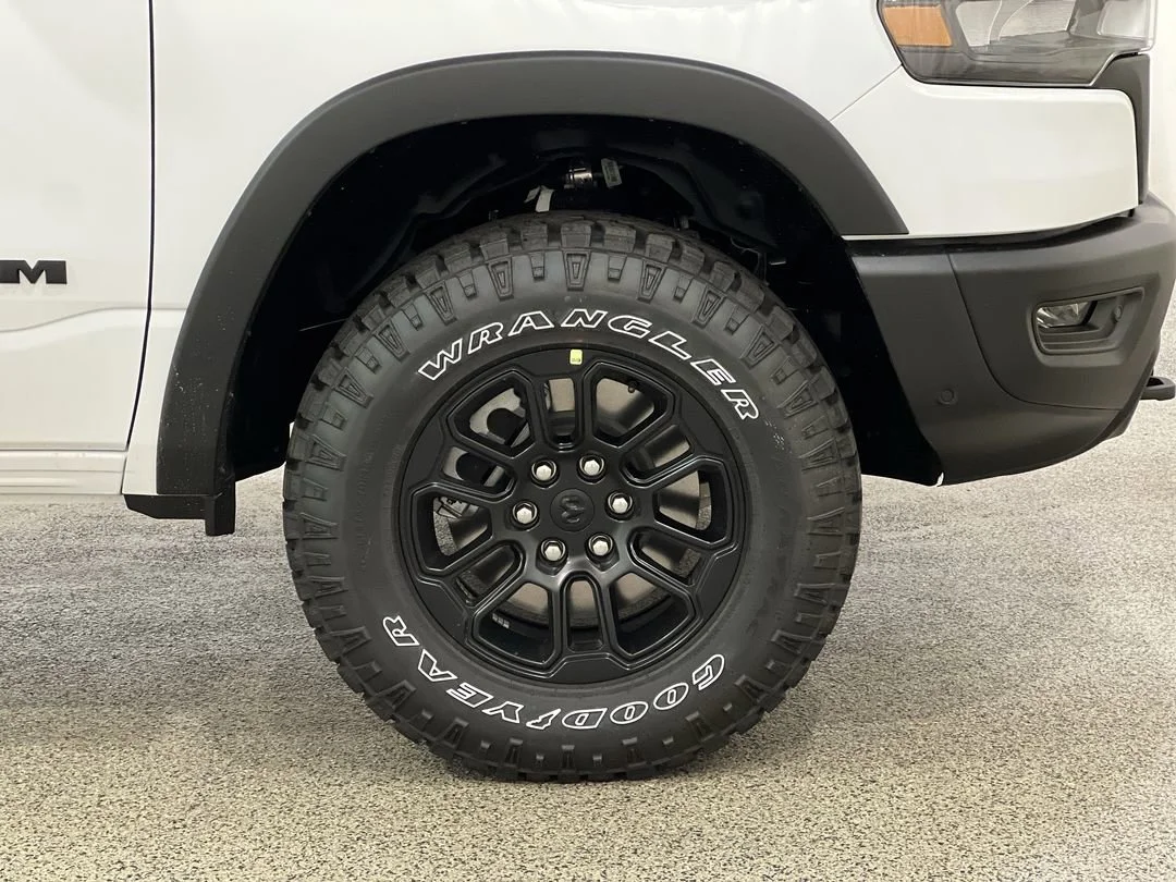 2026 RAM 1500 Rebel - Photo 10