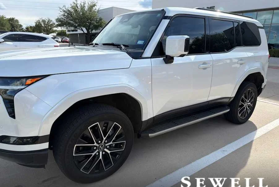 2024 Lexus GX 460 550 Premium's photo