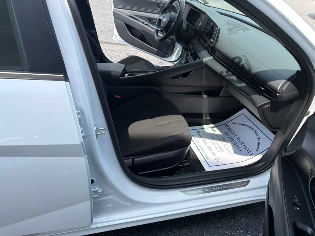 Used 2026 White Hyundai SEL Sport Premium image 20