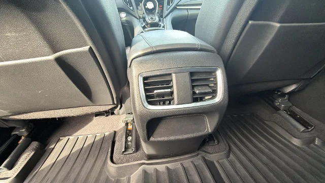 Used 2019  Acura Base image 35