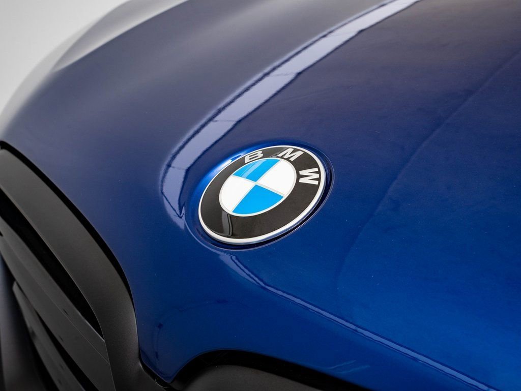Used 2025 Marina Bay Blue Metallic BMW  image 3