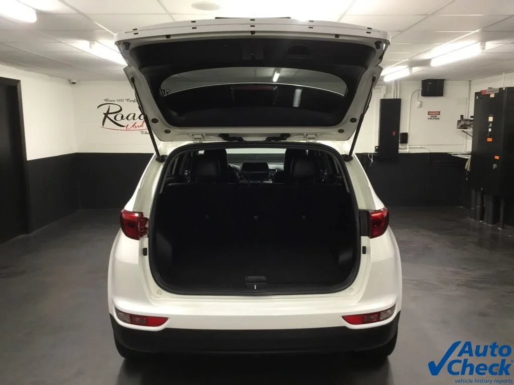 Used 2018 White Kia EX image 12