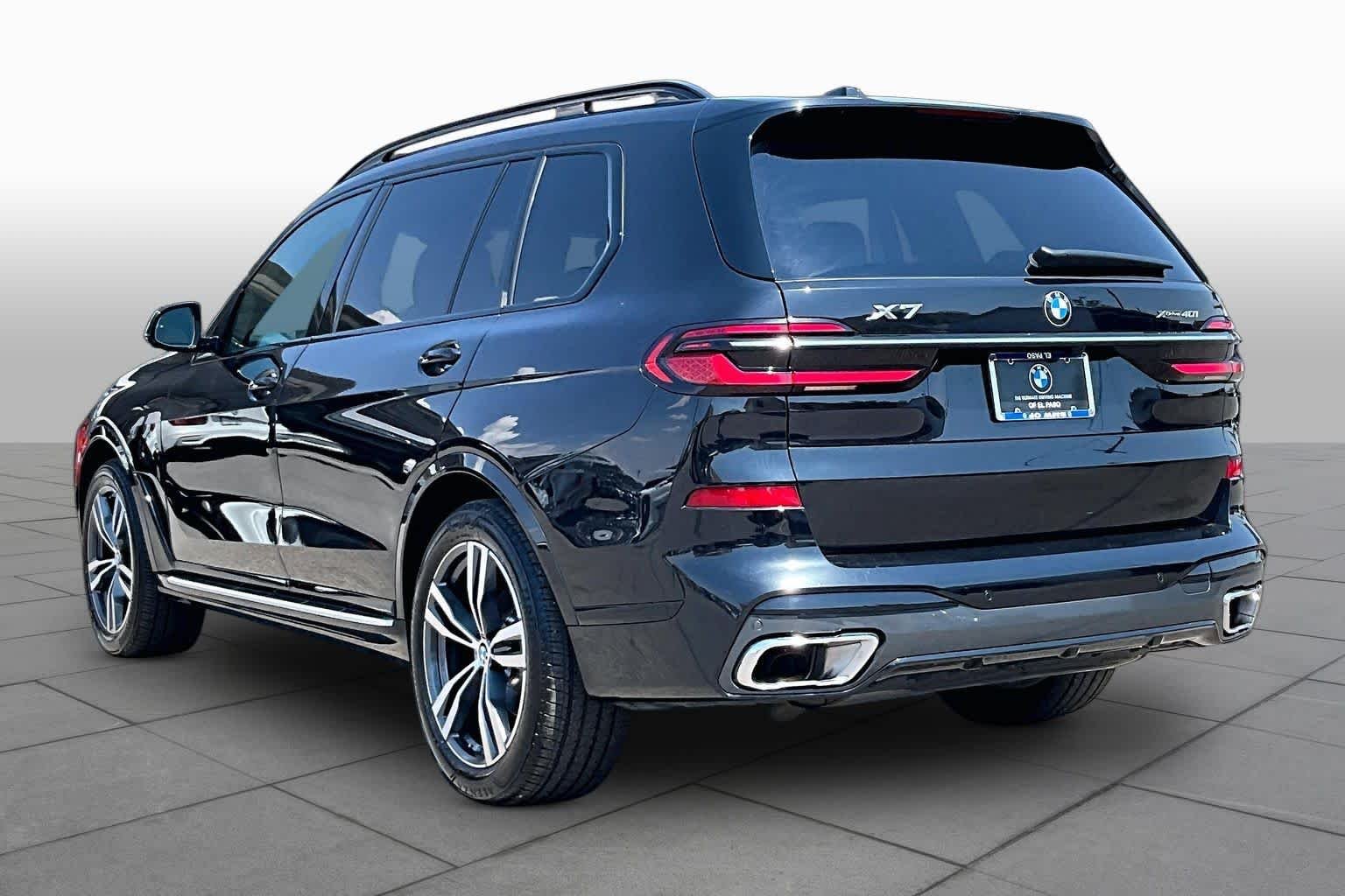 Used 2026 Black Sapphire Metallic BMW xDrive40i image 11