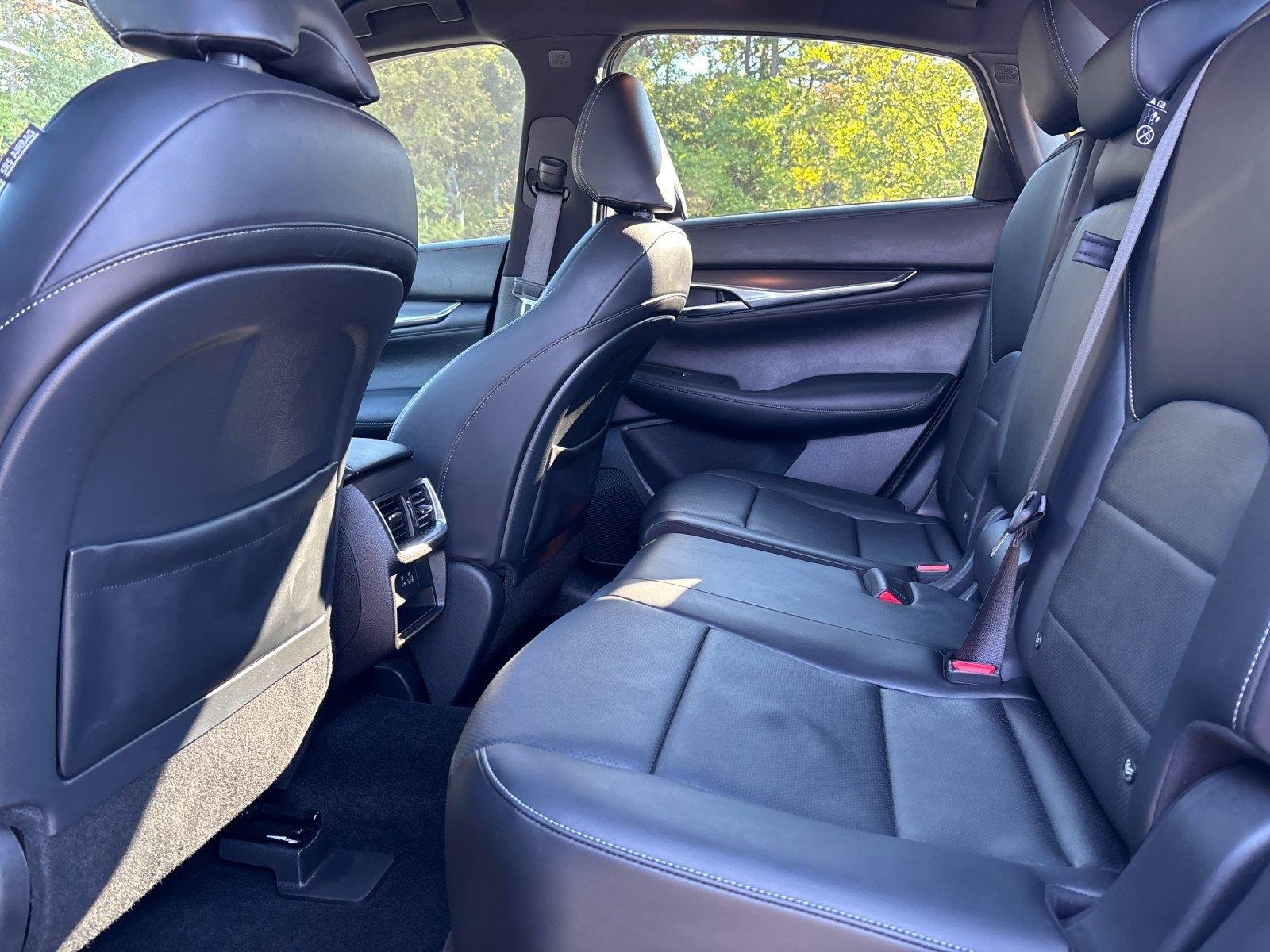 Used 2023 Black Obsidian INFINITI LUXE image 31