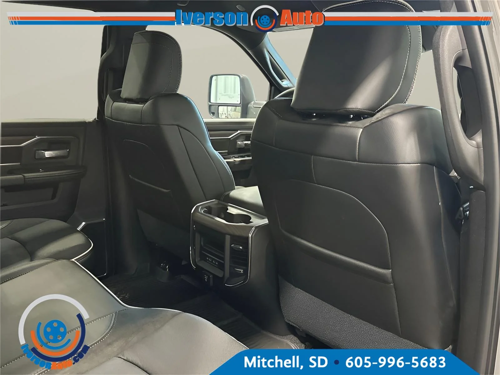 New 2026 Ceramic Gray Clear-Coat Exterior Paint RAM Laramie image 32