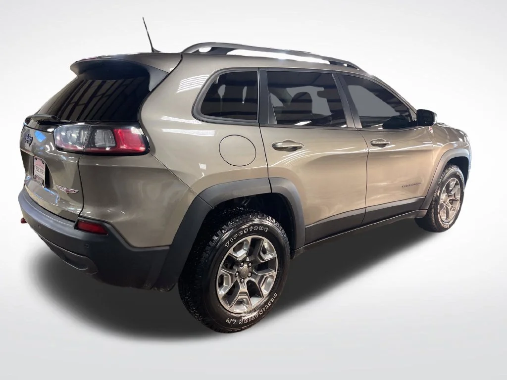 Used 2019 Beige Jeep Trailhawk image 5
