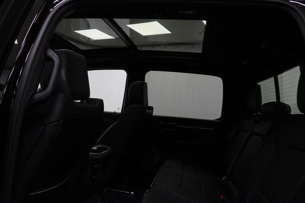New 2026 Diamond Black Crystal Pearl-Coat Exterior Paint RAM Limited image 18