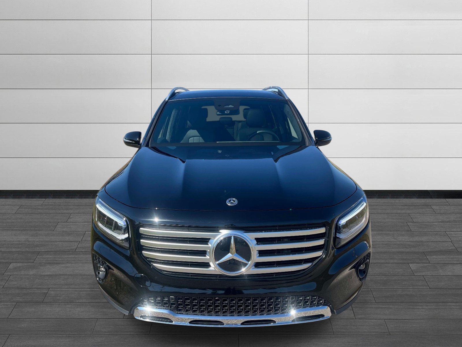 Used 2026 Night Black Mercedes-Benz GLB 250 image 8