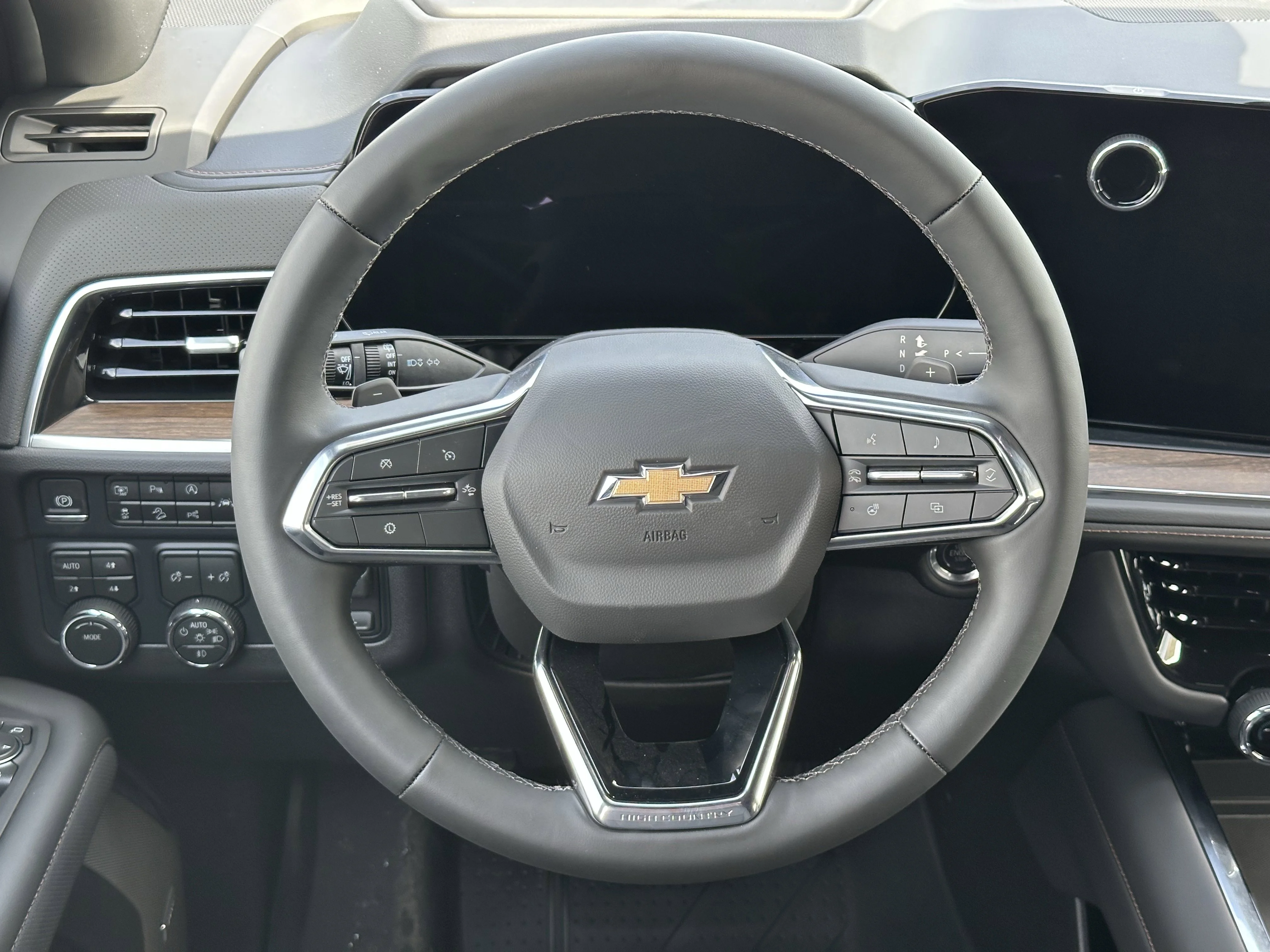New 2026 Polar White Tricoat Chevrolet High Country image 11
