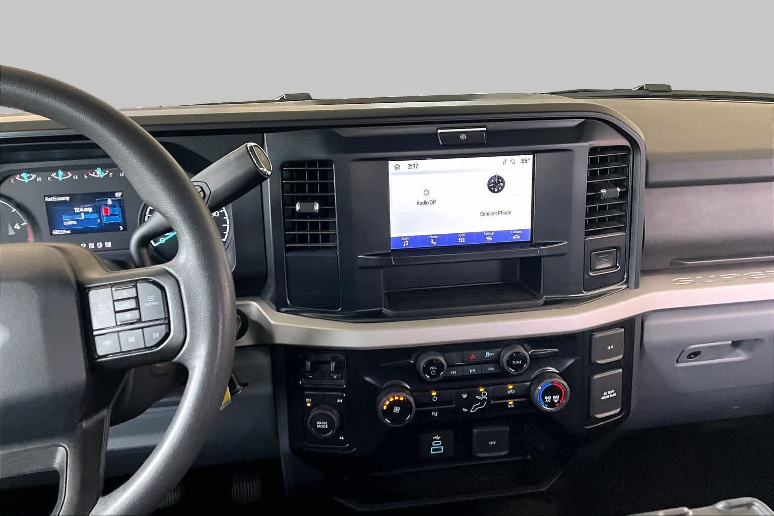 Used 2026 Oxford White Ford XLT image 7