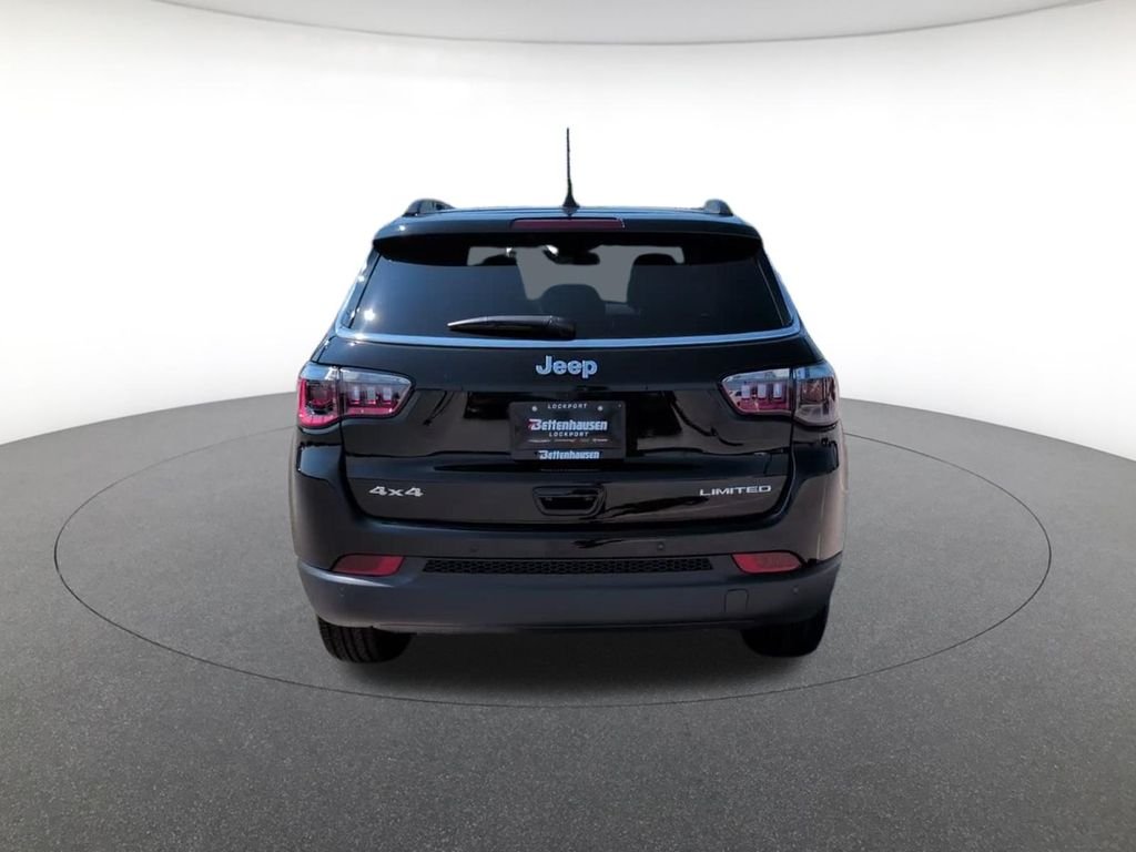 New 2026 Diamond Black Crystal Pearlcoat Jeep Limited image 7