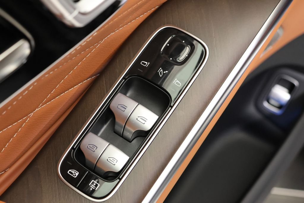 New 2027 Black Mercedes-Benz S 580 image 32
