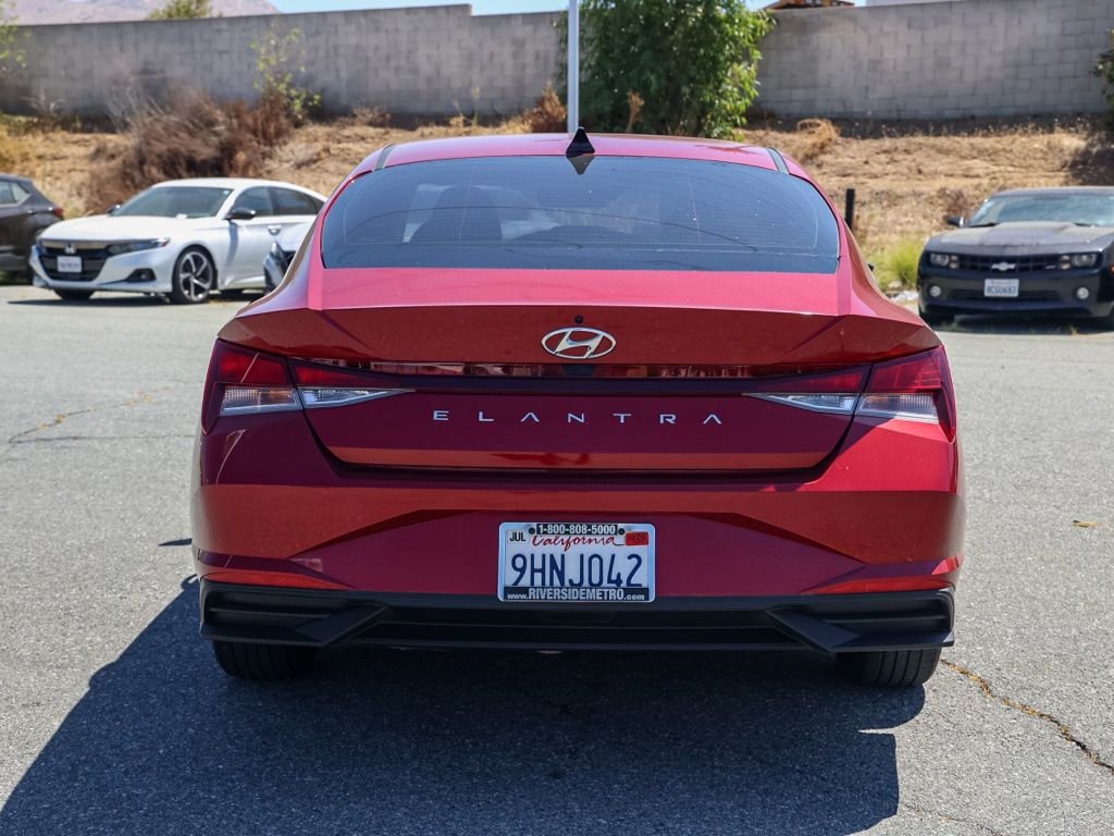 Used 2023 Red Hyundai SEL image 4
