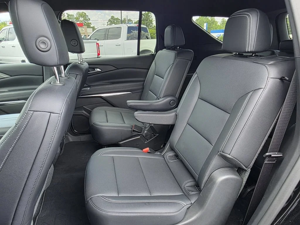 Used 2026 Mosaic Black Metallic Chevrolet LT image 15