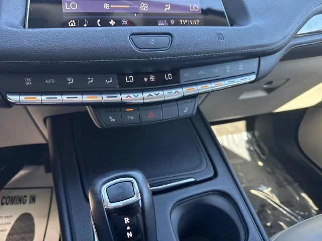 Used 2019 Blue Cadillac Luxury image 23