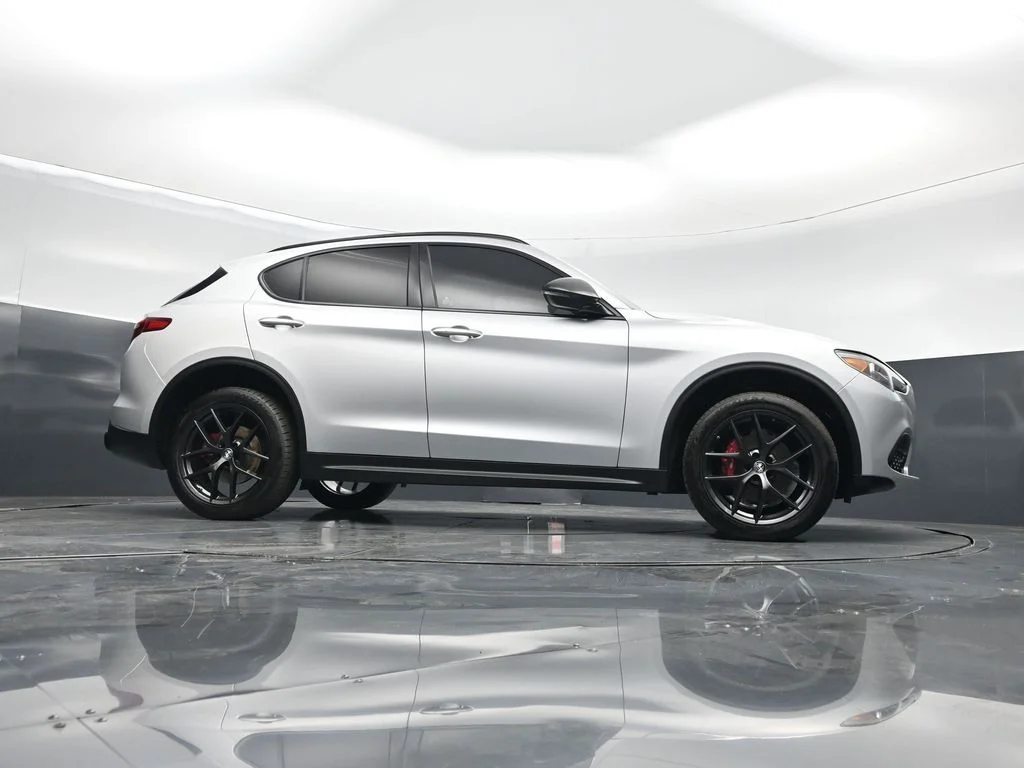 Used 2020 Gray Alfa Romeo Base image 44