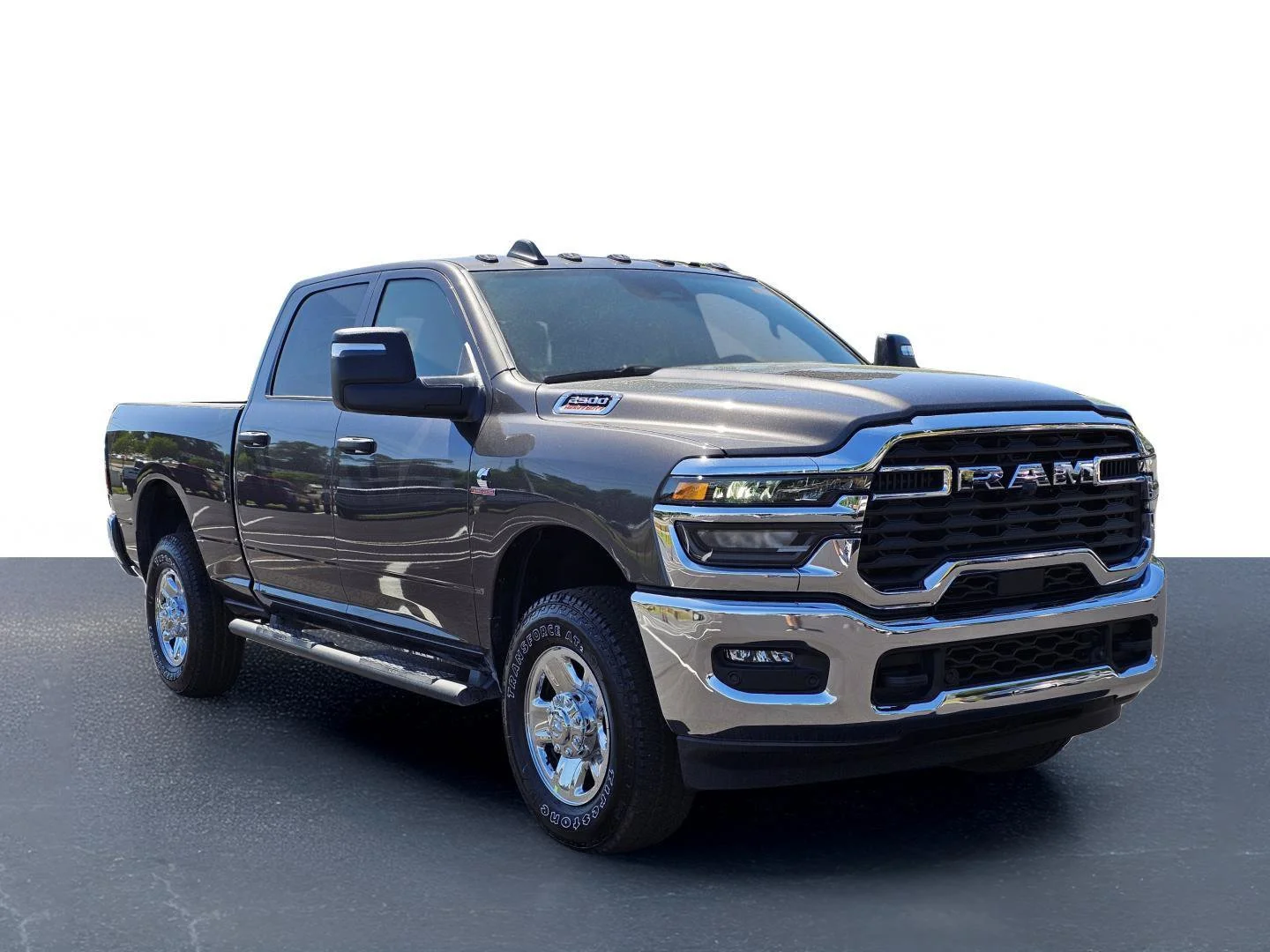 New 2026 Granite Crystal Metallic Clearcoat Ram Tradesman image 5
