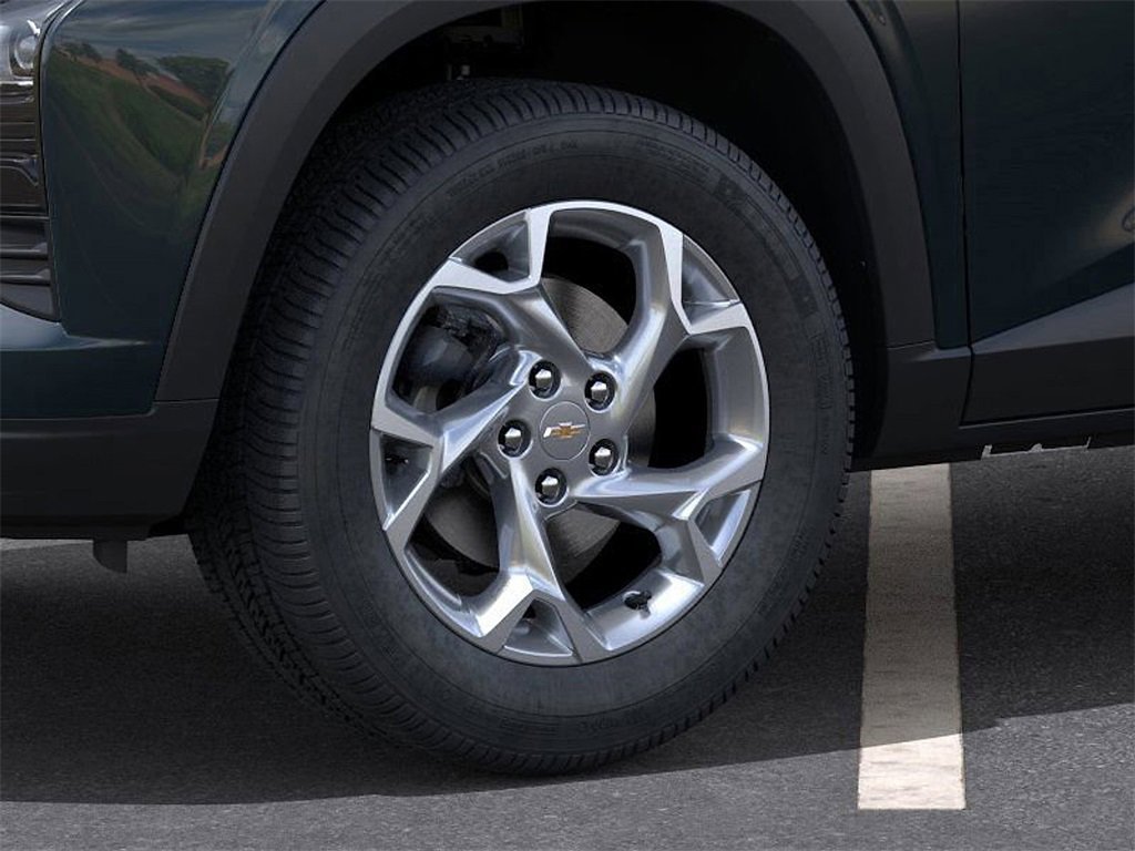 2026 Chevrolet Trax LS photo 4