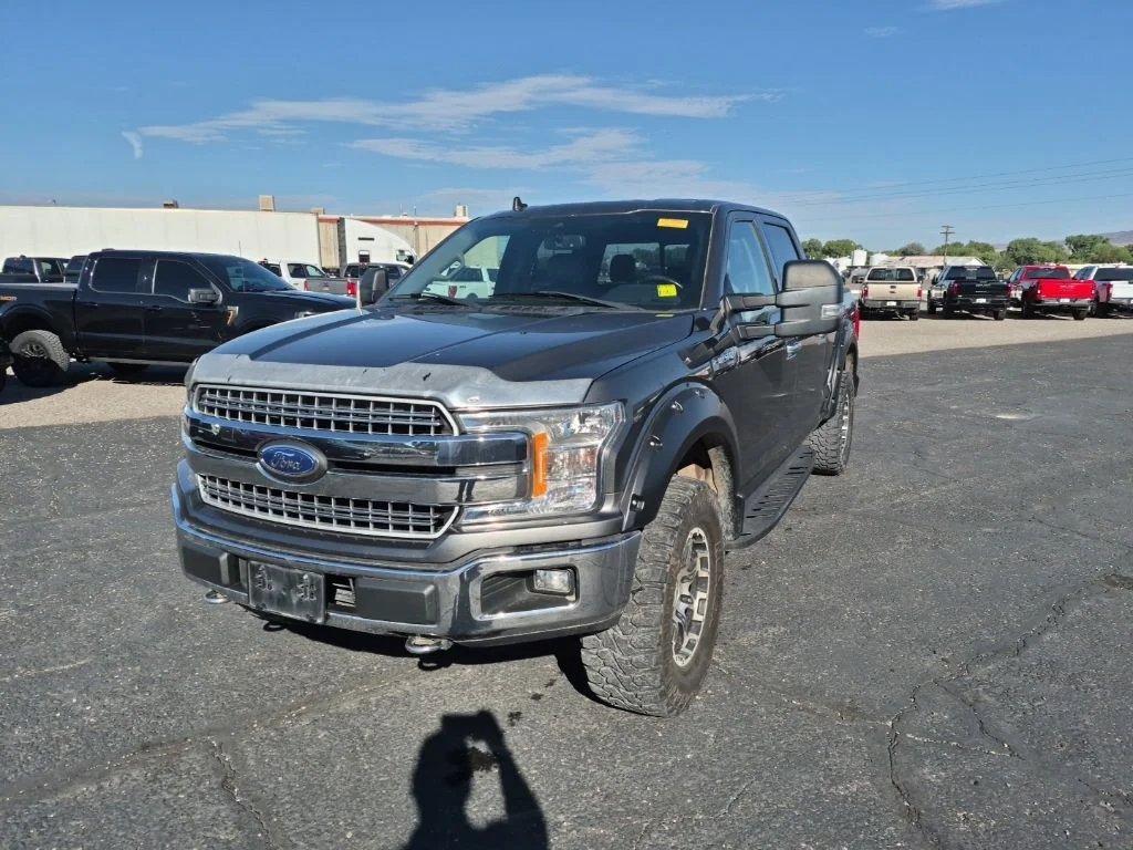Used 2019 Magnetic Ford Lariat image 4