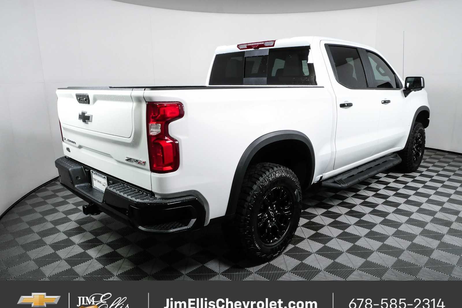 New 2026 Summit White Chevrolet ZR2 image 3