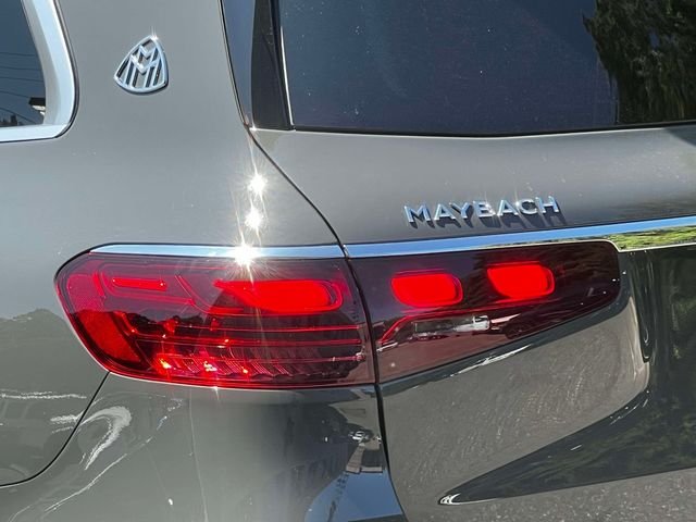 Certified Used 2025 Gray Mercedes-Benz Maybach GLS 600 image 10