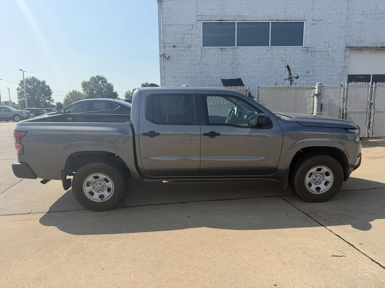 Certified Used 2023 Gun Metallic Nissan S image 7