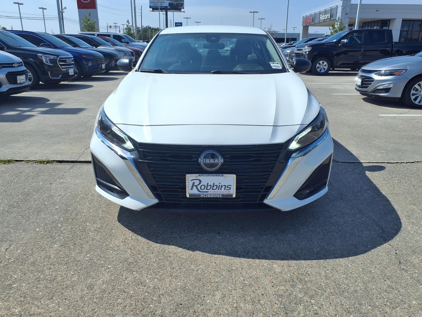 2025 Nissan Altima SV White at Robbins Nissan