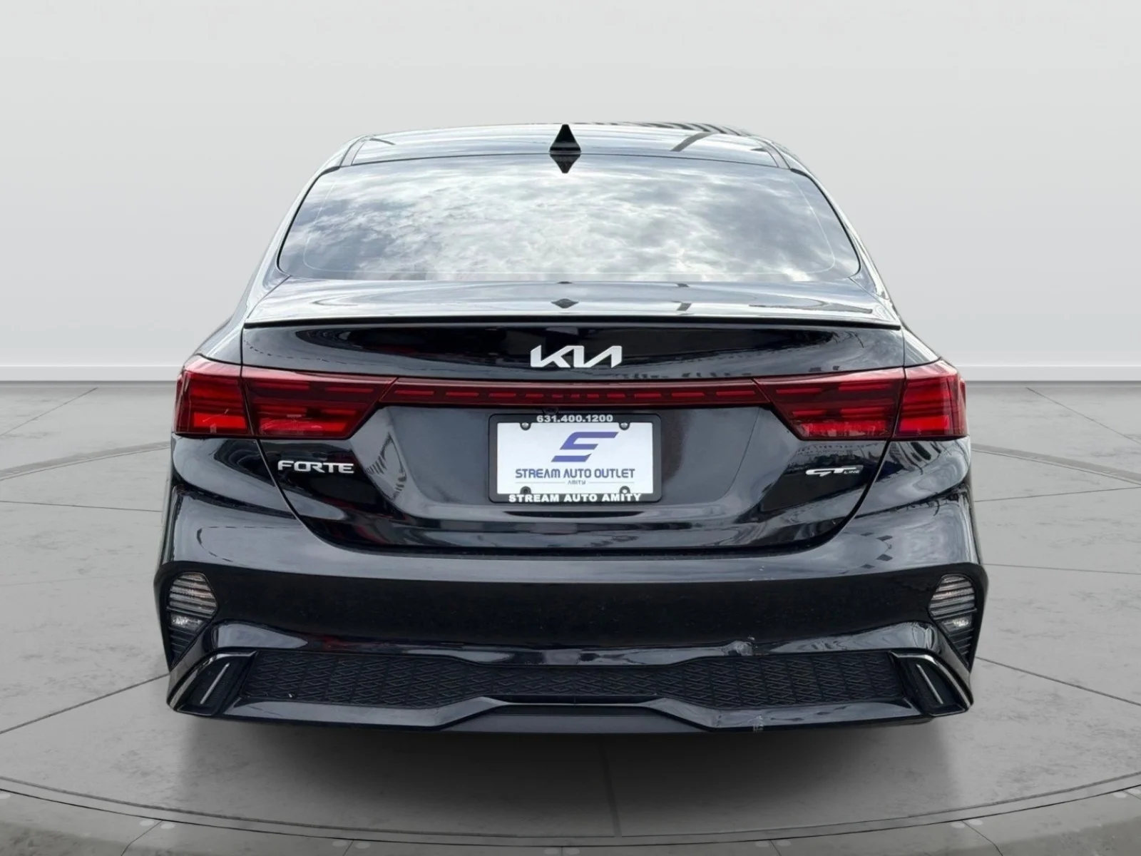 Used 2024 Black Kia GT-Line image 6