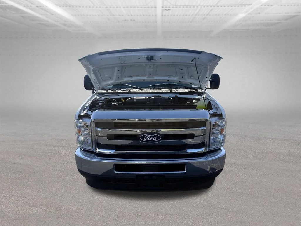 New 2026 Oxford White Ford E-350 SRW image 57