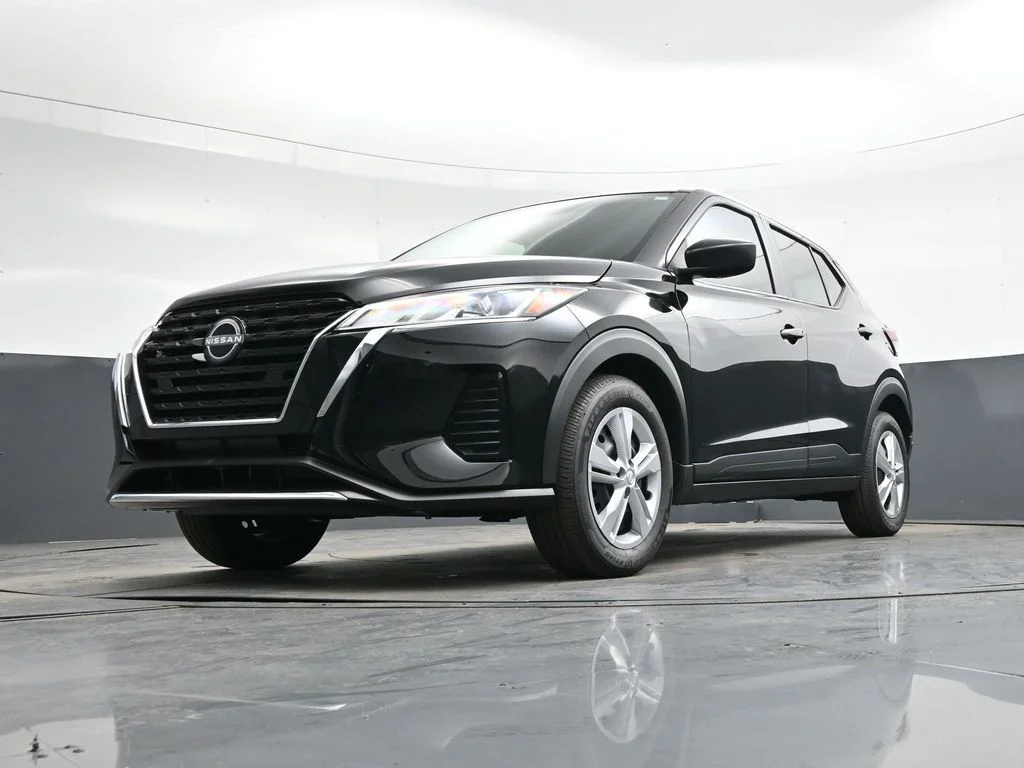 Used 2025 Black Nissan S image 42