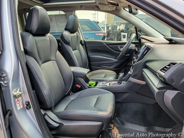 Used 2020 Silver Subaru Limited image 34