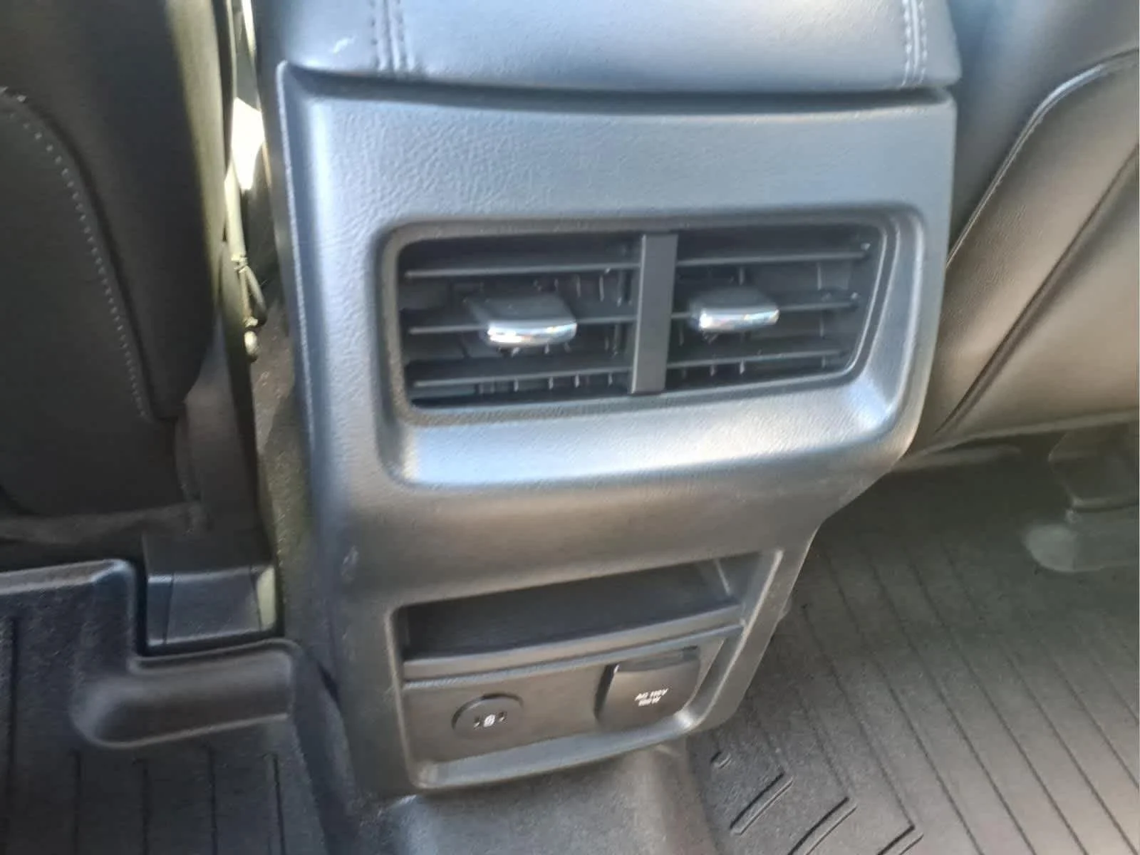 Used 2023 Iconic Silver Ford SEL image 13