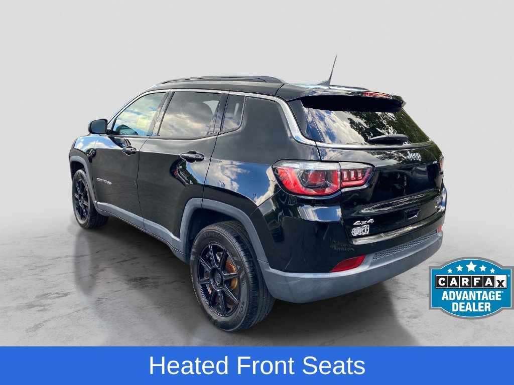 Used 2019 Black Jeep Latitude image 3