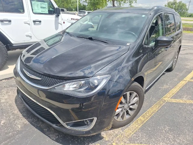 2020 Chrysler Pacifica Touring L Plus